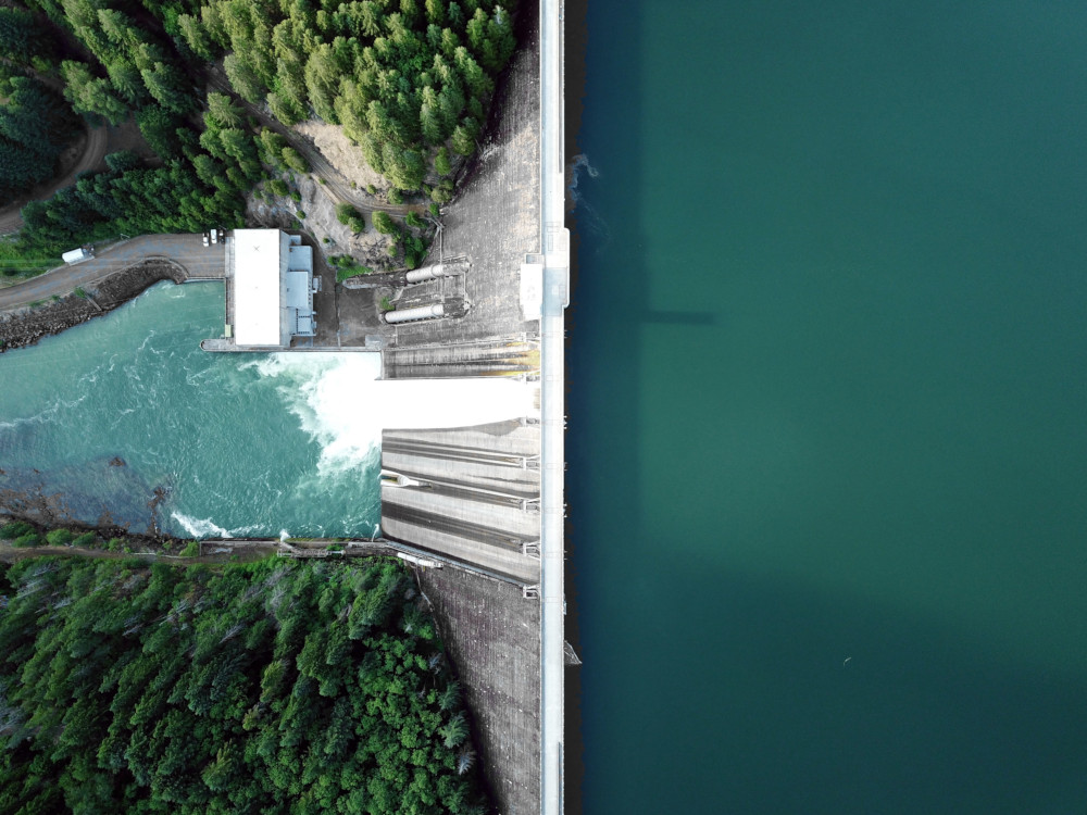 Bird's eye view of a dam